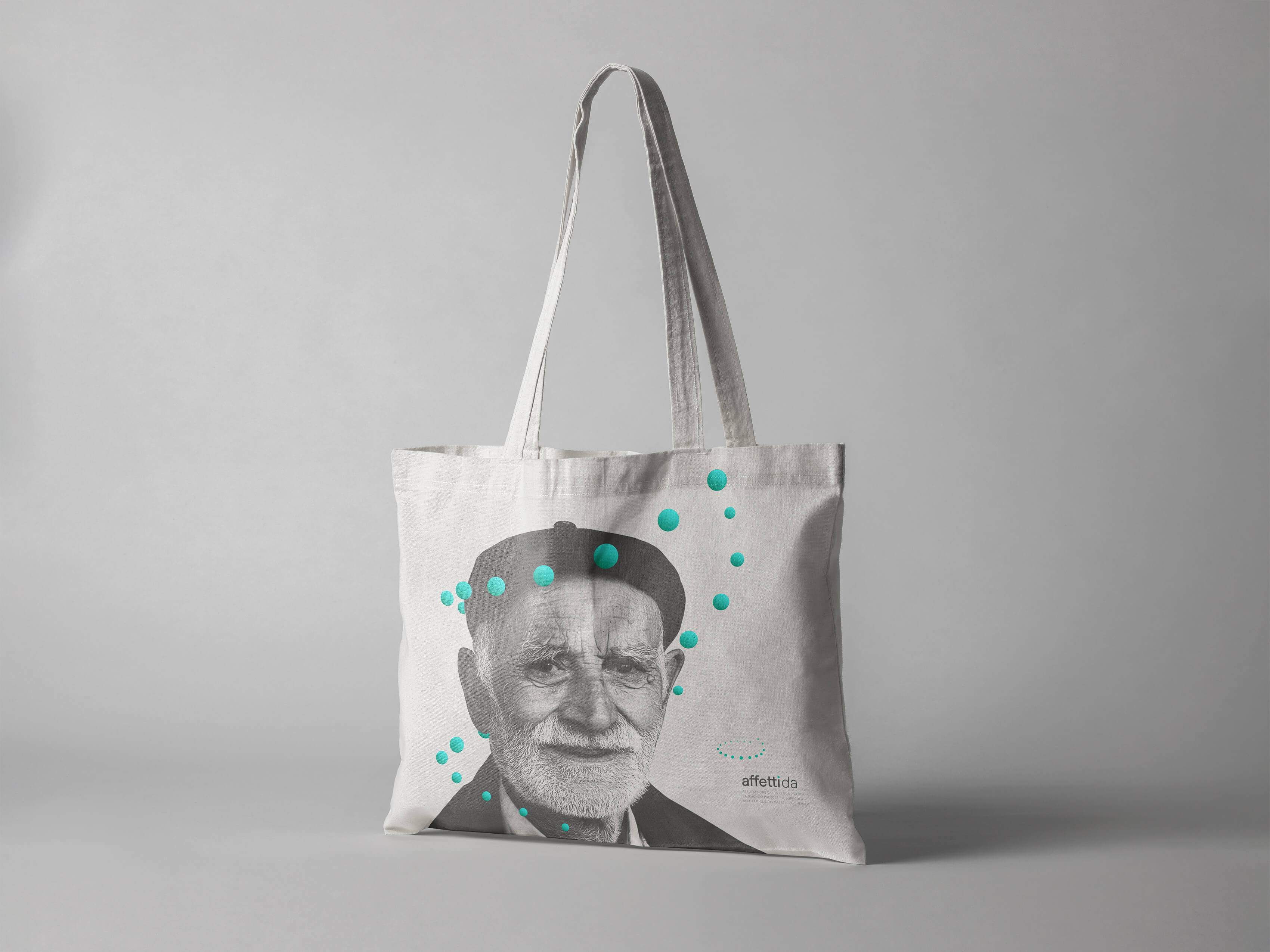 Esempio di una tote bag dell'associazione onlus Affetti da