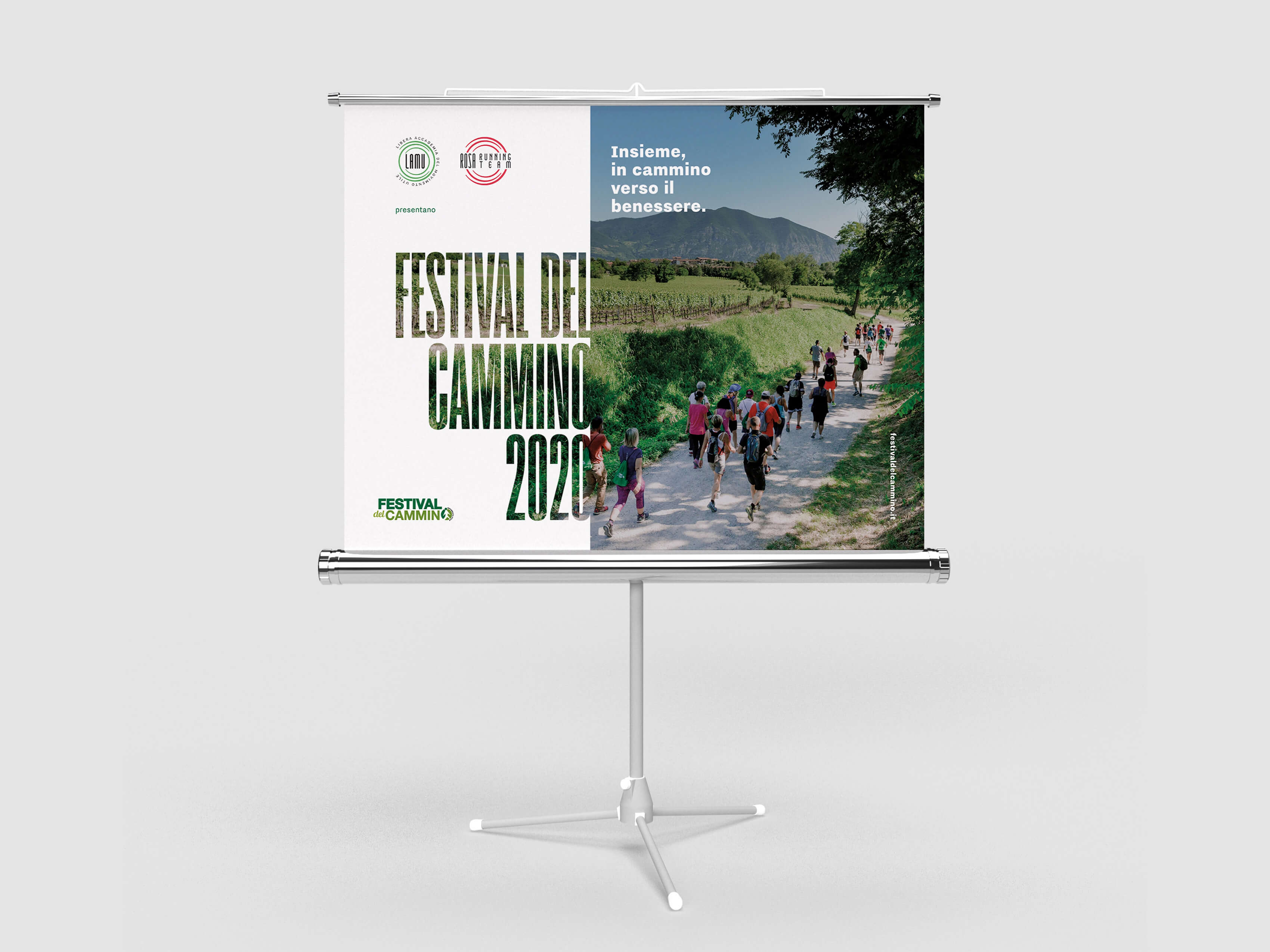 Copertina della presentazione del Festival del Cammino 2020 mostrata su un proiettore