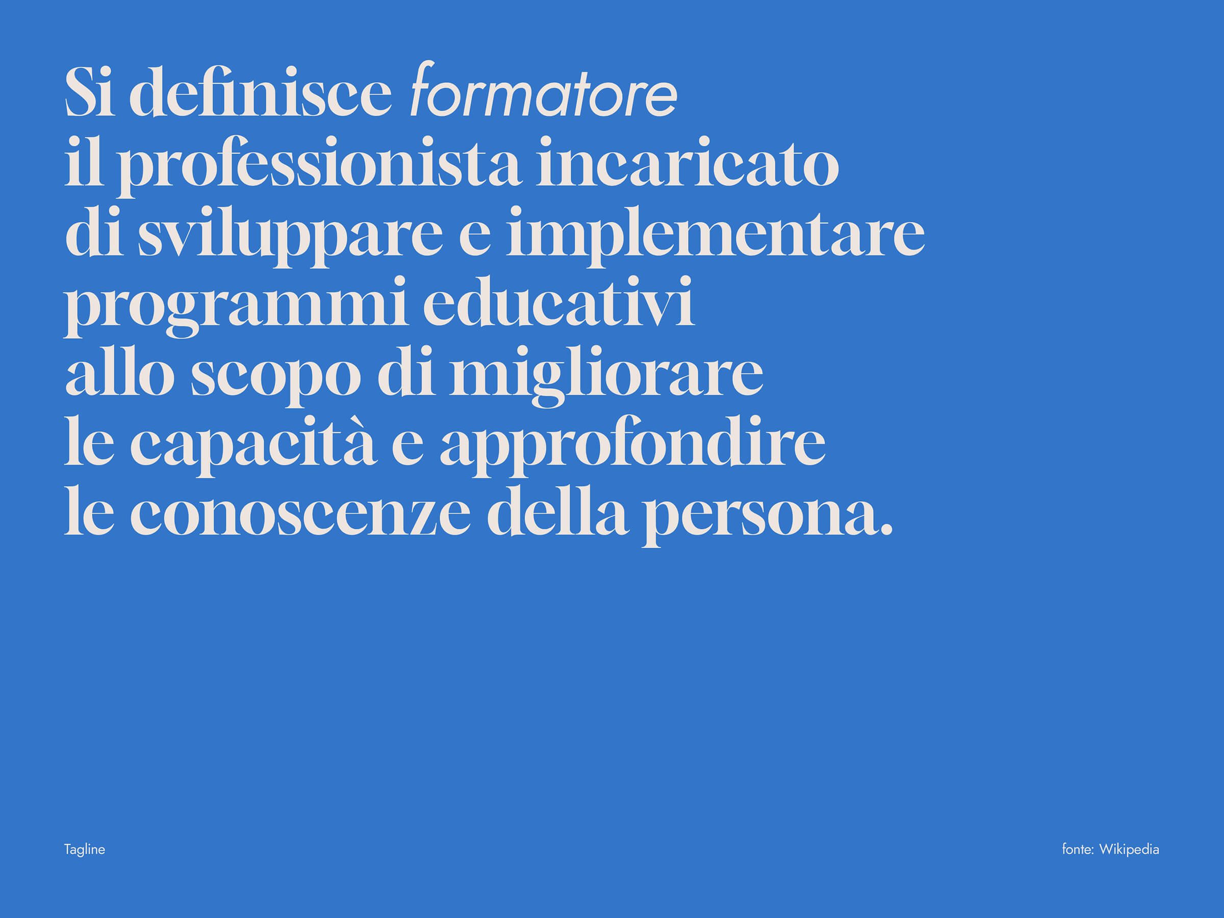 Text in Italian defining a trainer as a professional responsible for developing and implementing educational programs to improve skills and knowledge.